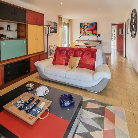 Gorgeous In * Saint-Denis-dʼOléron